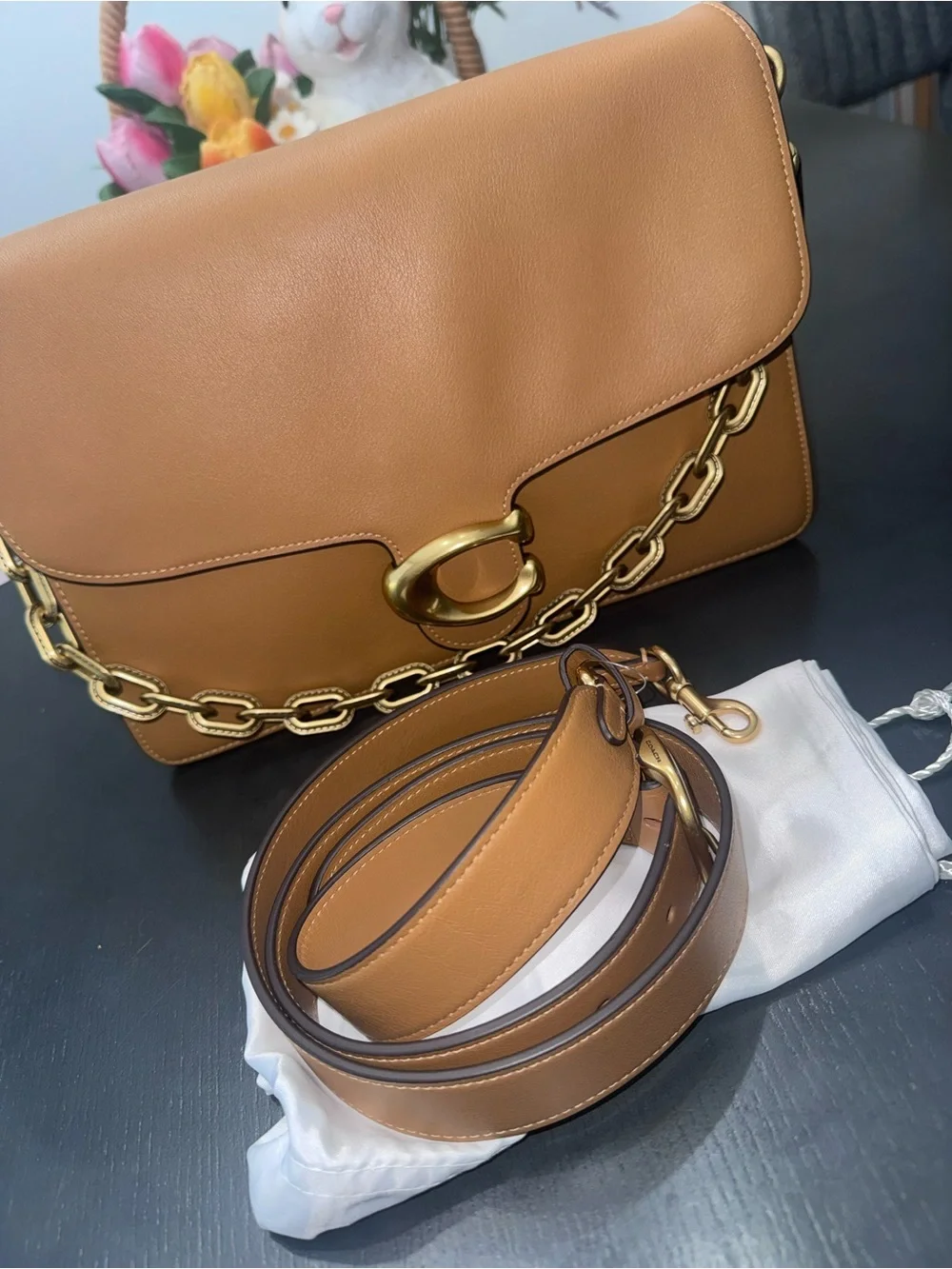 Coach Brown Leather Shoulder Bag with Gold Hardware - Picture 7 of 15